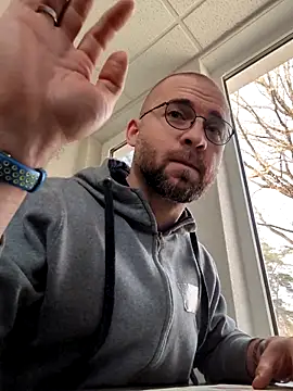 gayboyx77 online show from April 18, 11:00 am