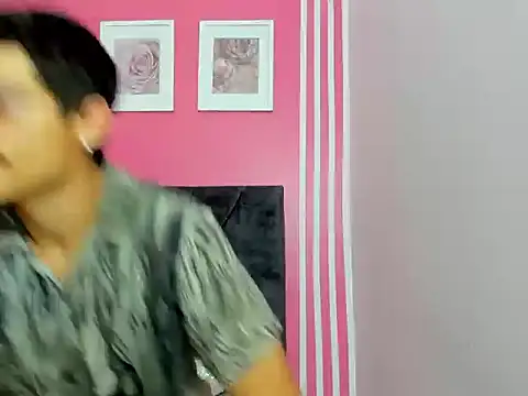 taylor Stele online show from April 16, 1:22 pm