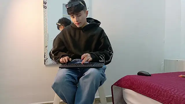 LunayDream online show from July 13, 11:56 am