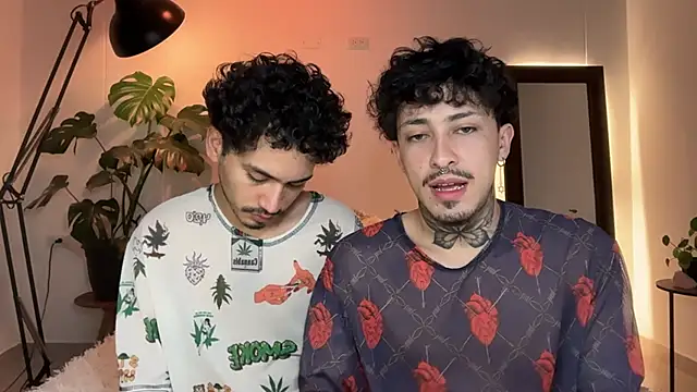 Noah and Steven online show from May 9, 10:11 pm