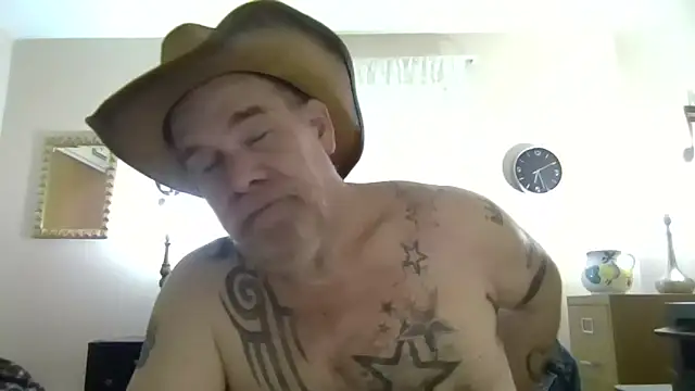 Caesar Baxter online show from April 29, 10:27 pm