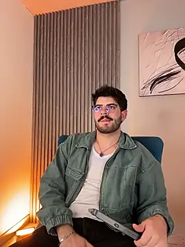 DomBoy  online show from June 20, 8:03 pm