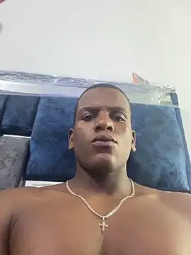 Yarelilisac online show from May 6, 12:11 am