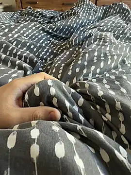 cheekyliljerker online show from May 8, 3:40 am