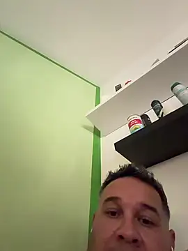 eduardba82 online show from May 24, 2:56 pm