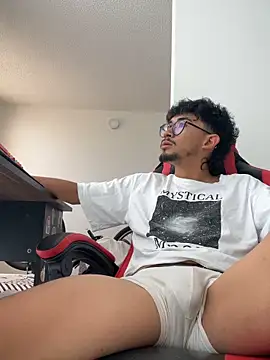 starmodel  online show from June 4, 4:46 pm