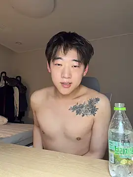 k-kinky online show from June 20, 8:03 pm