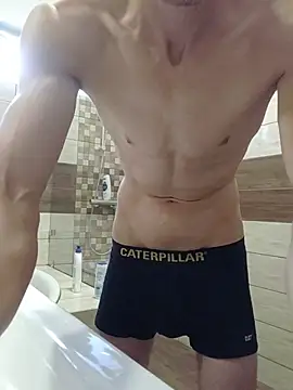 Nakedfanboy online show from July 19, 8:20 am