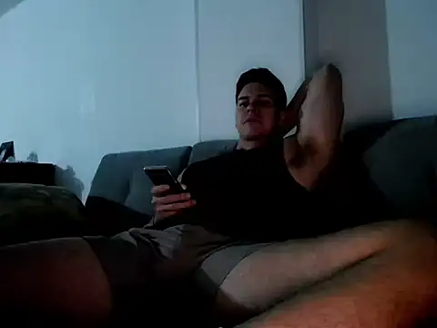 reyalejandro96 online show from June 10, 12:23 am