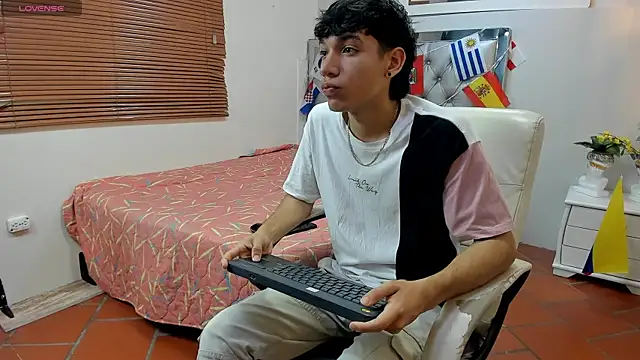 Jake Falcon online show from July 16, 11:39 am