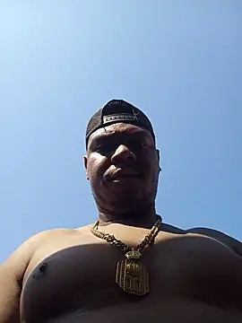amantecarioca23cm online show from July 7, 1:37 pm