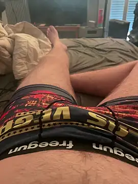 youngchubbybear20 online show from June 29, 6:19 pm