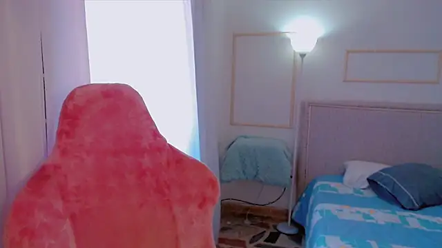 JeifMoon  online show from July 10, 1:25 pm