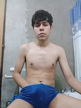 Facugooner17cm online show from July 13, 9:28 pm