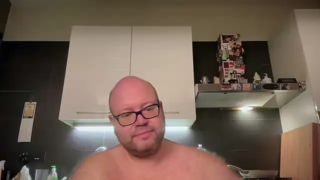 theitalianbear online show from June 1, 2:45 am