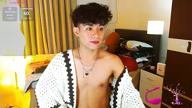 WildestTwink online show from March 25, 5:39 pm