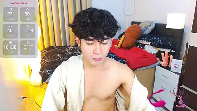 WildestTwink online show from March 16, 4:33 pm