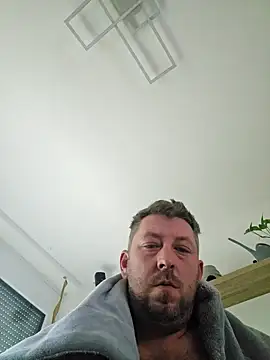 ktmtom247 online show from October 25, 6:48 am