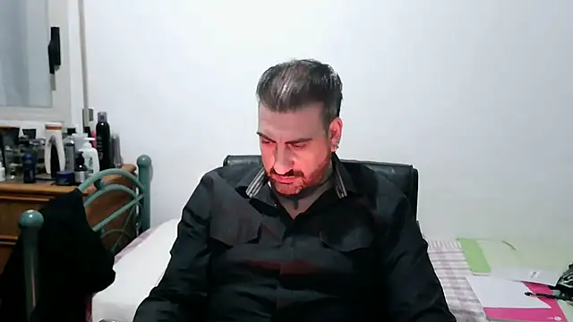 Italian dark desire online show from February 8, 8:57 pm