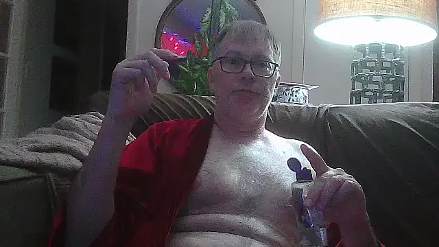 tightmaturebottom online show from November 24, 8:04 am