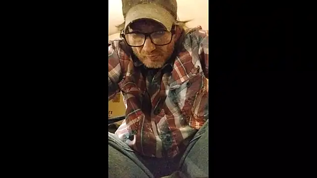 Snapshot of ROBERT0516 chatting on September 30, 7:35 am ROBERT0516 online show from September 30, 7:35 am