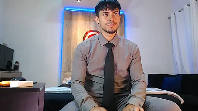 Andrew 4  online show from February 13, 1:50 am