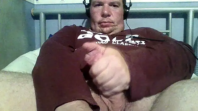 thickdick12331 online show from October 28, 10:45 pm
