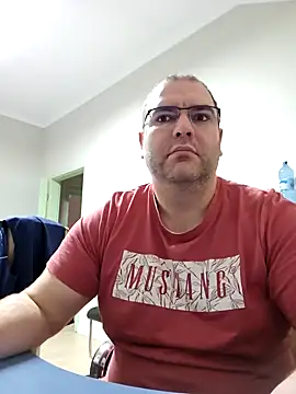 Snapshot of Andrew1900529 chatting on January 30, 7:39 am Andrew1900529 online show from January 30, 7:39 am