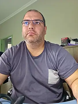 Snapshot of Andrew1900529 chatting on September 17, 7:53 am Andrew1900529 online show from September 17, 7:53 am