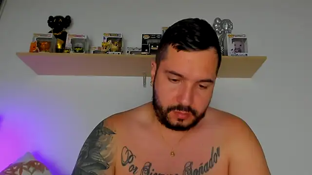 camilo restrepo21 online show from February 10, 2:05 am