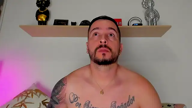 camilo restrepo21 online show from October 2, 2:15 am