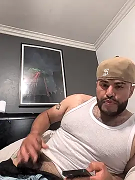 gardy8585 online show from May 11, 10:51 pm