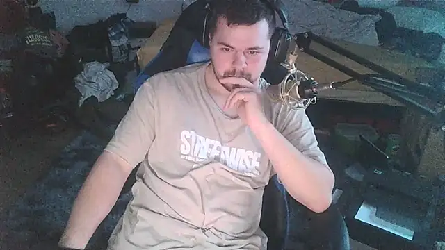 sven7962 online show from November 24, 9:05 pm