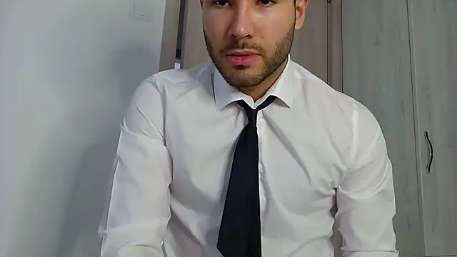 Justynn1 online show from March 13, 6:58 am