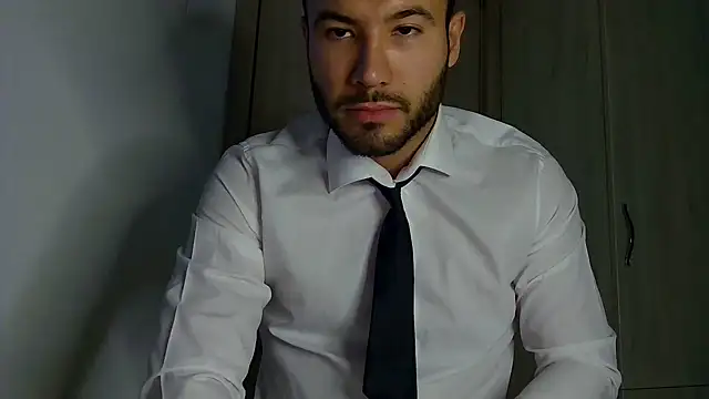 Justynn1 online show from September 30, 9:40 pm