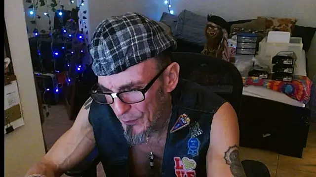 mycock2474u online show from March 4, 12:33 pm