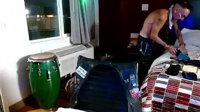 mycock2474u online show from November 6, 6:38 am