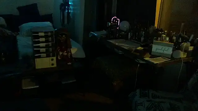 mycock2474u online show from October 3, 6:18 am