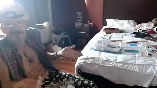 mycock2474u online show from November 12, 3:07 pm