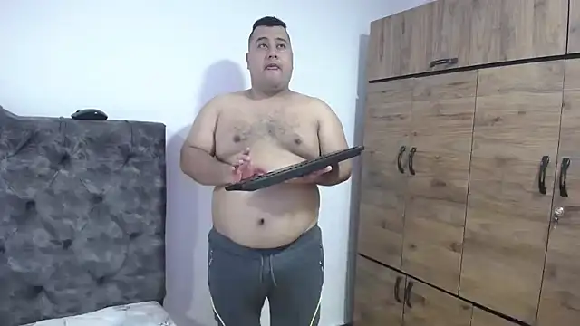 santi hothot online show from October 24, 7:26 pm