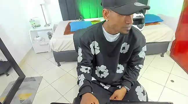 anhtony wayans online show from February 13, 12:02 am