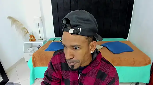 anhtony wayans online show from February 25, 12:03 am