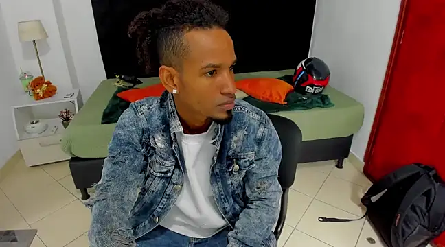 anhtony wayans online show from March 6, 11:42 pm