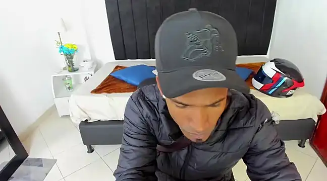 anhtony wayans online show from February 8, 12:38 am