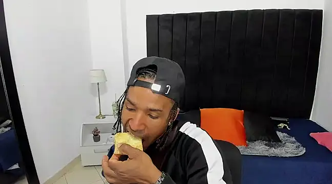 anhtony wayans online show from December 15, 8:58 pm