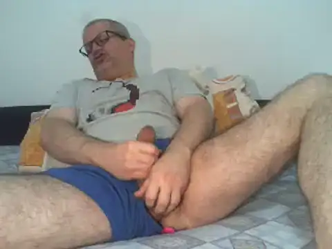 greeneyeshot12 online show from October 18, 5:34 am