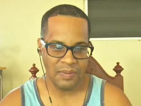 thesugar32 online show from November 8, 1:03 pm