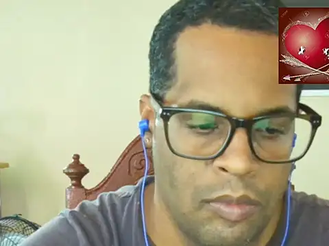 thesugar32 online show from February 13, 1:05 pm