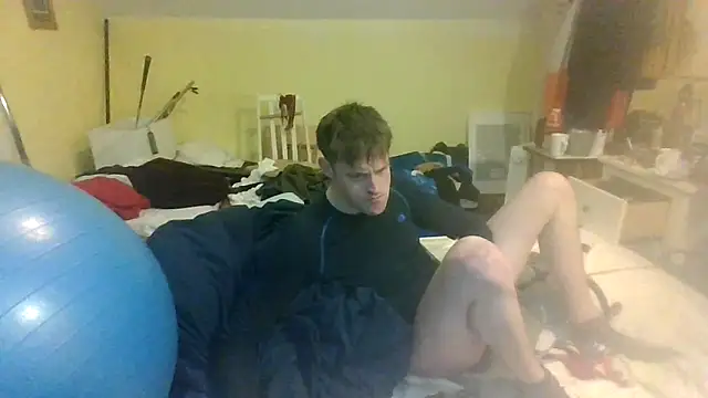 Snapshot of londonfuckwhore chatting on February 7, 6:02 pm londonfuckwhore online show from February 7, 6:02 pm