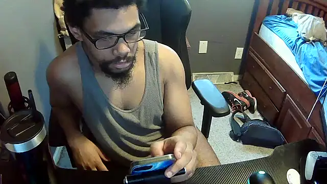 Snapshot of Neovergil0 chatting on February 4, 6:49 pm Neovergil0 online show from February 4, 6:49 pm